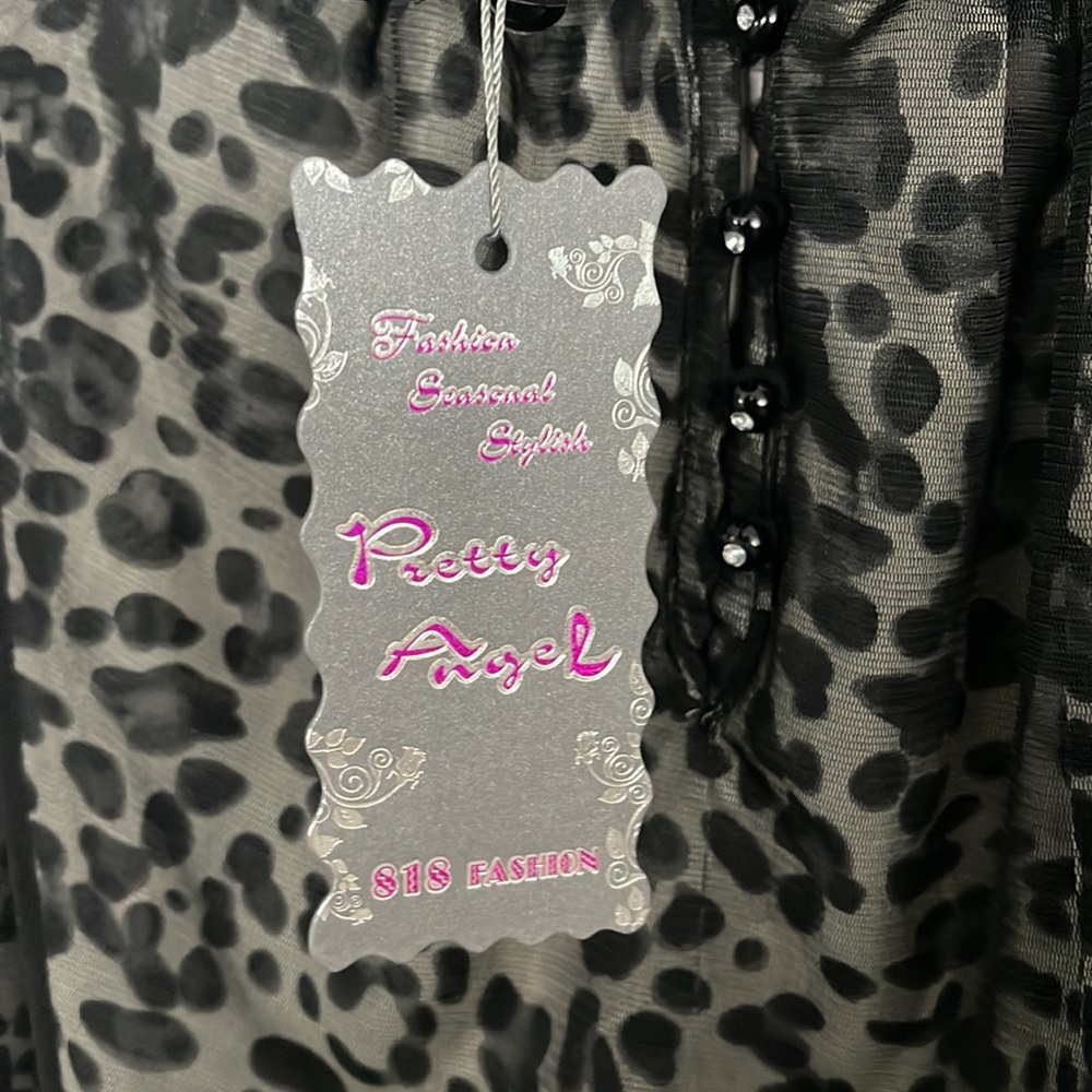 Hot Price - Pretty Angel Black sheer top Scrunched Neck with leopard print - Picture 3 of 5